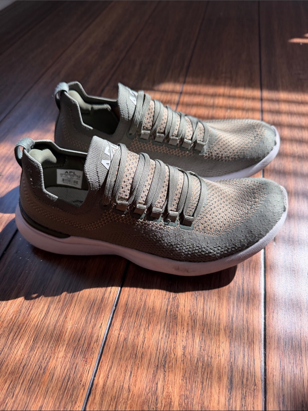 APL Olive Green Knit Low-Top Sneaker Sz 8